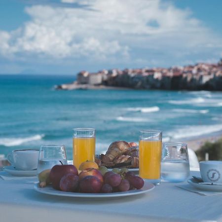 צ'פאלו Sunset Hotel מראה חיצוני תמונה